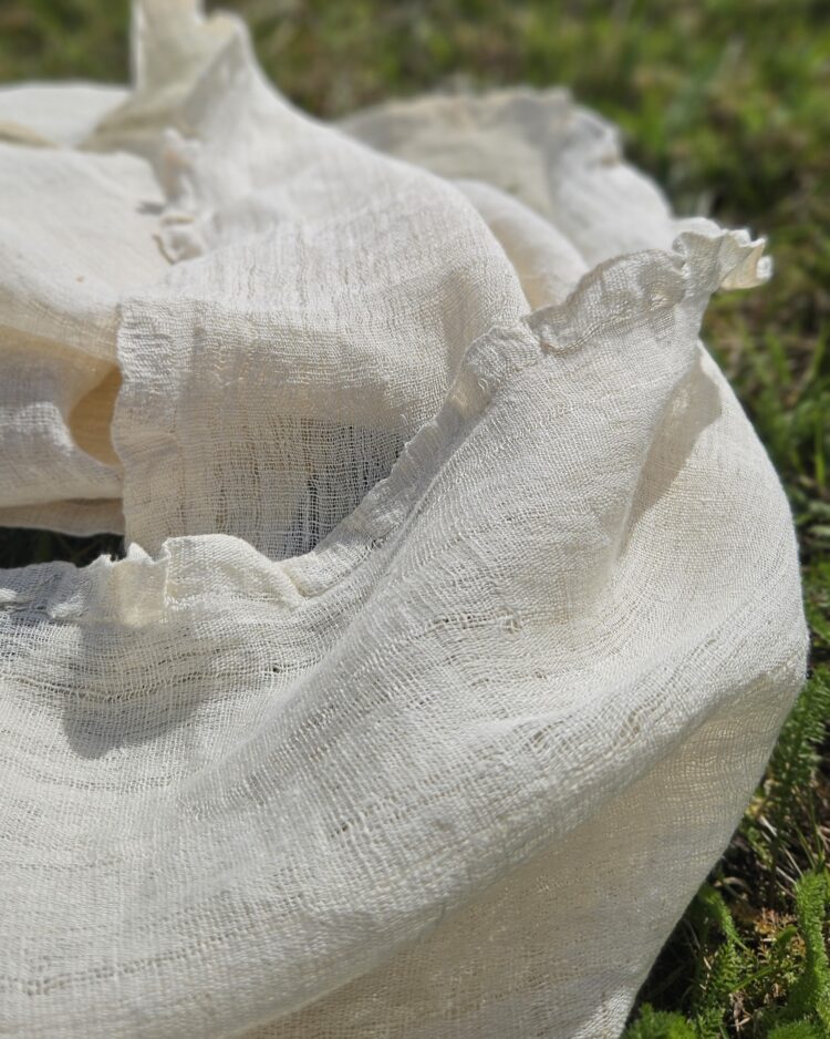 linen ruffled veil